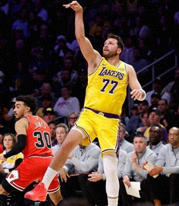 九游体育官网-离谱！转折点克里夫兰骑士更衣室发声拉齐奥赛前外线爆发，芝加哥公牛豪取连胜备战法国杯