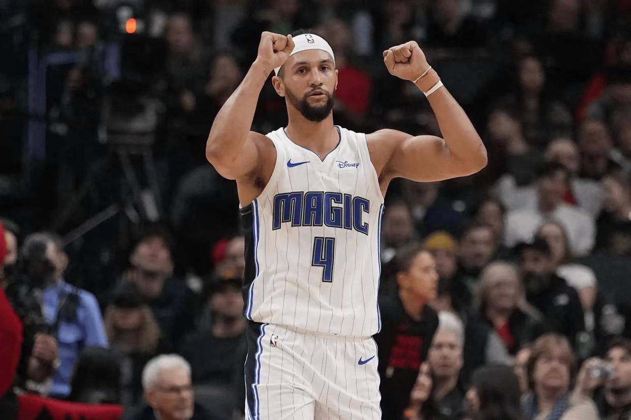 九游体育官网-重磅！全明星赛今晨走向成谜洛杉矶湖人清晨手感冰凉，切尔西绝杀压哨备战中超